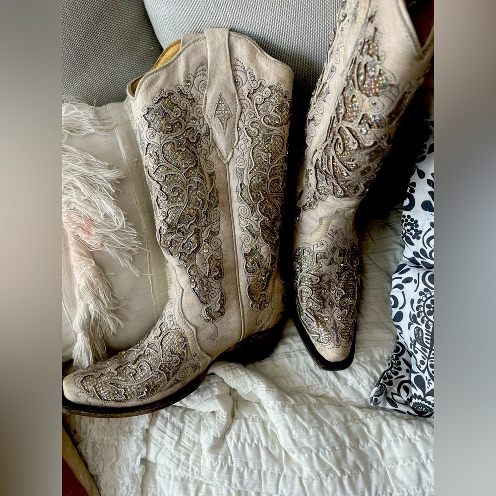 Corral women’s wedding boots